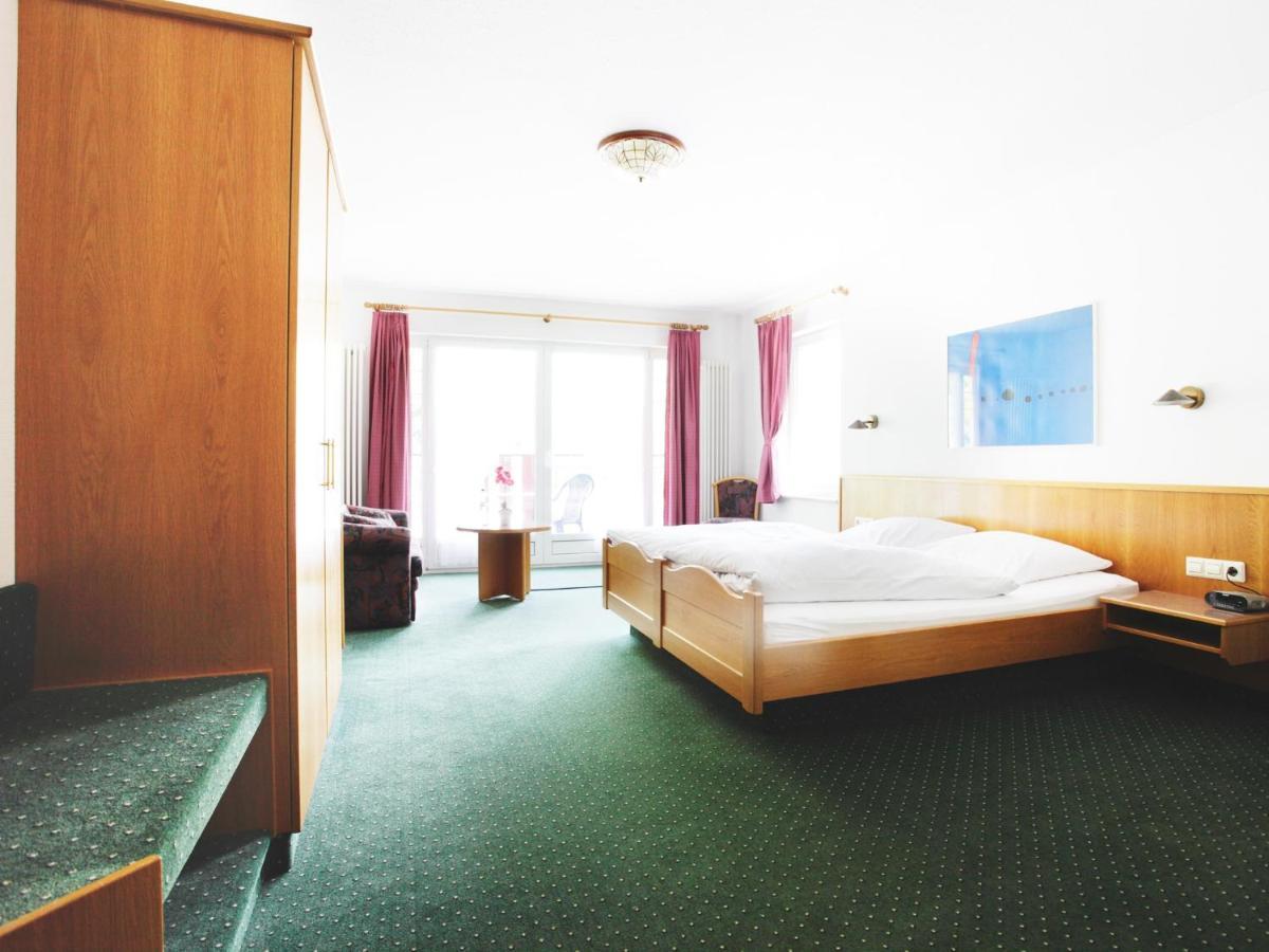 Hotel-Gasthof Neumuehle Kreenheinstetten Pokój zdjęcie